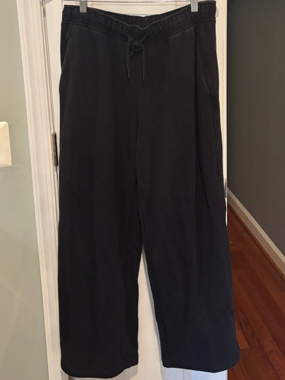 Athleta Black Full Length Wide-Leg Drawstring Fleece Pants